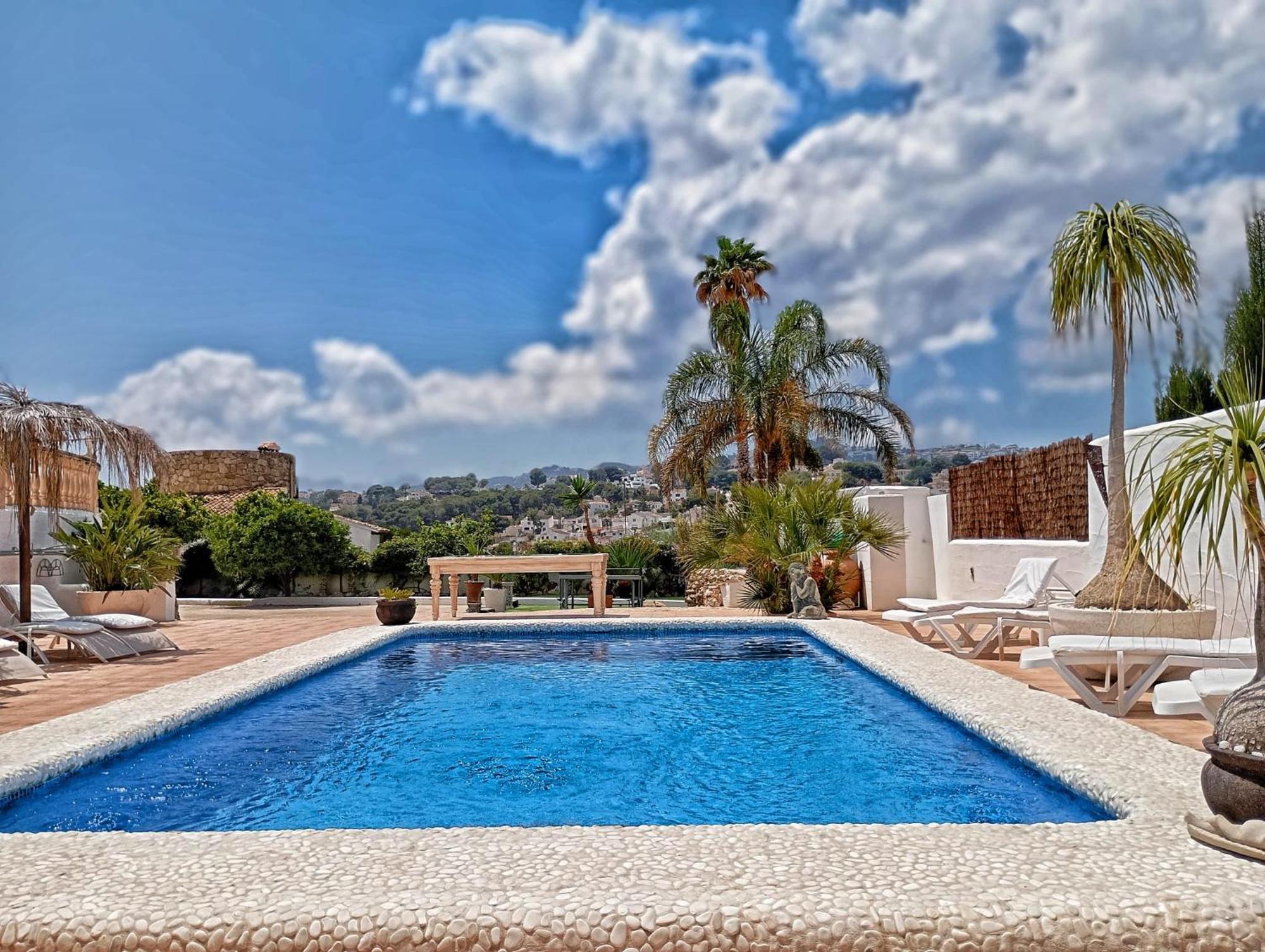 Caseta Blanca De Willa Moraira